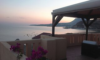 Asterias Studios Apartments