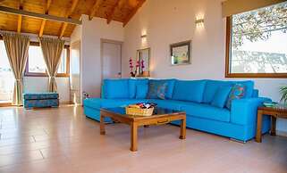 Asterias Studios Apartments