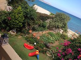 Asterias Studios Apartments