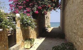 Asterias Studios Apartments