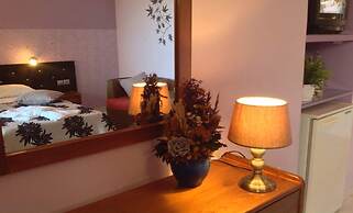 Asterias Studios Apartments