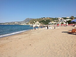 Asterias Studios Apartments