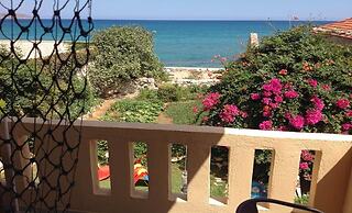 Asterias Studios Apartments