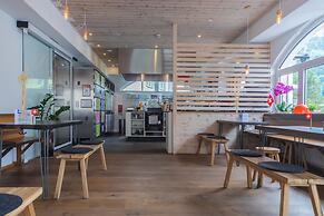 GRAND your home with common kitchens with self check-in