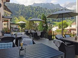 GRAND your home with common kitchens with self check-in