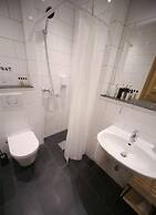 GRAND your home with common kitchens with self check-in