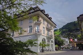 GRAND your home with common kitchens with self check-in