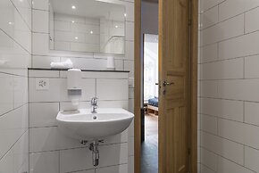 GRAND your home with common kitchens with self check-in