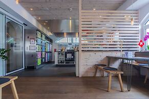 GRAND your home with common kitchens with self check-in