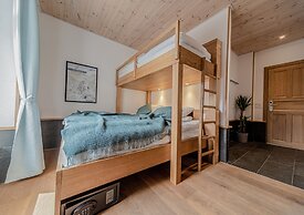 GRAND your home with common kitchens with self check-in