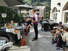 GRAND your home with common kitchens with self check-in