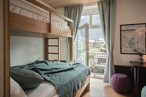 GRAND your home with common kitchens with self check-in