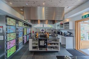 GRAND your home with common kitchens with self check-in