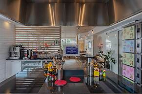 GRAND your home with common kitchens with self check-in