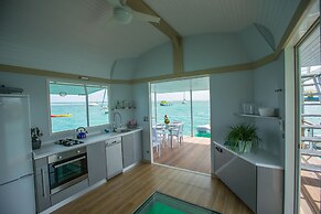 Aqua Lodge Les Saintes