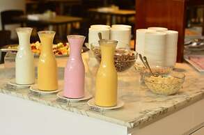 Dazzler by Wyndham Buenos Aires Polo