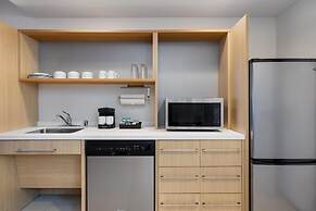 Home2 Suites by Hilton Milwaukee Brookfield