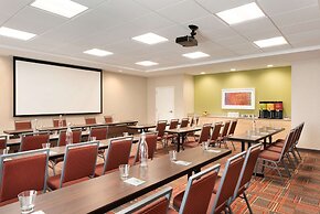 Home2 Suites by Hilton Milwaukee Brookfield