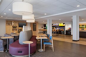Home2 Suites by Hilton Milwaukee Brookfield
