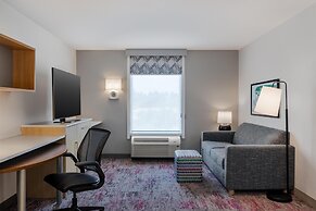 Home2 Suites by Hilton Milwaukee Brookfield