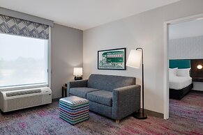 Home2 Suites by Hilton Milwaukee Brookfield