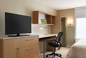 Home2 Suites by Hilton Milwaukee Brookfield