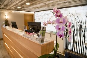 Moose Hotel And Suites