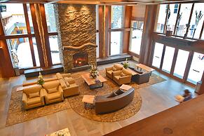 Moose Hotel And Suites