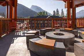 Moose Hotel And Suites