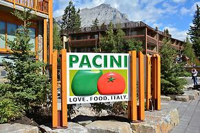 Moose Hotel And Suites