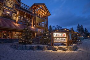 Moose Hotel And Suites