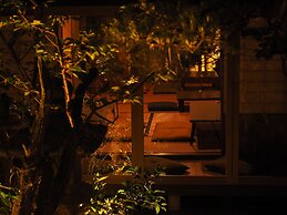 Naramachi Hostel & Restaurant