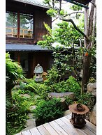 Naramachi Hostel & Restaurant