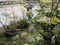 Naramachi Hostel & Restaurant