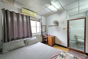 Tapaeinn Hotel