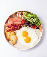 JK Living Hotel & Service Apartment