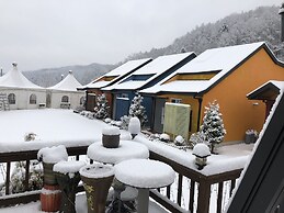 Pension Cafe Yoon & Park