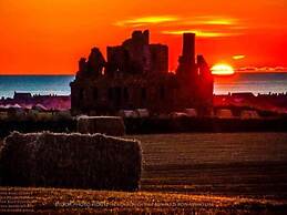 Pew With a View - Seafront Cottages