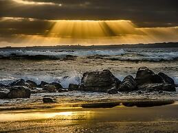 Pew With a View - Seafront Cottages