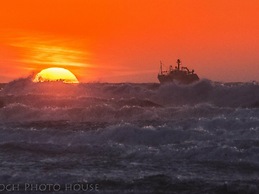 Pew With a View - Seafront Cottages