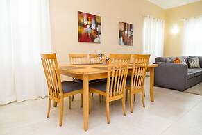 New Kingston Guest Apartment at Westbury