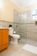 New Kingston Guest Apartment at Westbury