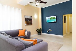 New Kingston Guest Apartment at Westbury