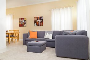 New Kingston Guest Apartment at Westbury
