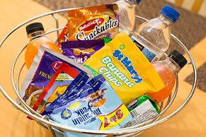 New Kingston Guest Apartment at Westbury