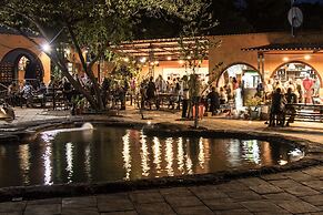 Jollyboys Backpackers