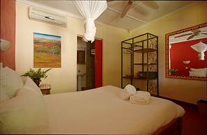 Jollyboys Backpackers