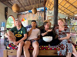 Jollyboys Backpackers