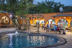 Jollyboys Backpackers