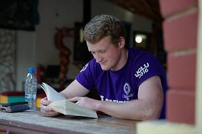 Jollyboys Backpackers